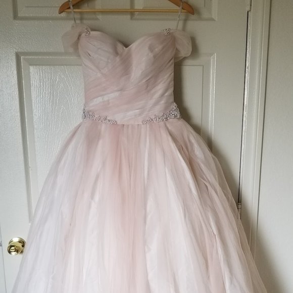 Vera Wang | Dresses | Vera Wang Blush Wedding Dress | Poshmark